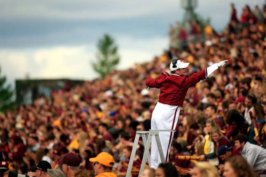 CMB Kurt and the crowd